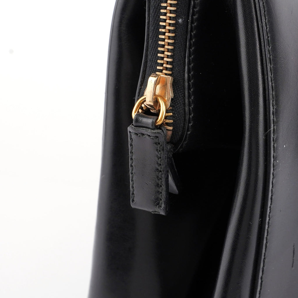 Black Vitello Chic Shoulder Bag