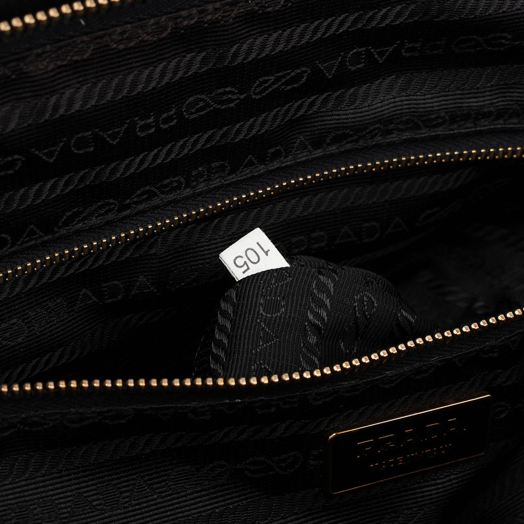 Black Vitello Chic Shoulder Bag