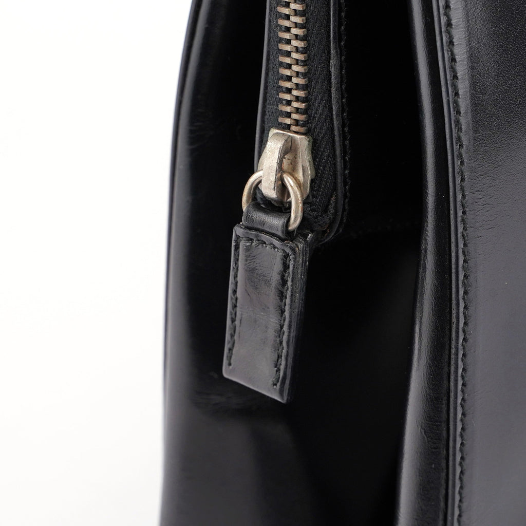 Black Vitello Chic Shoulder Bag
