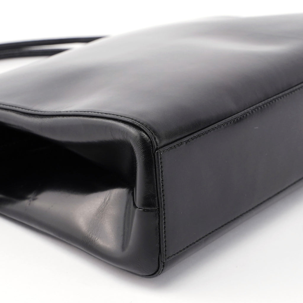 Black Vitello Chic Shoulder Bag