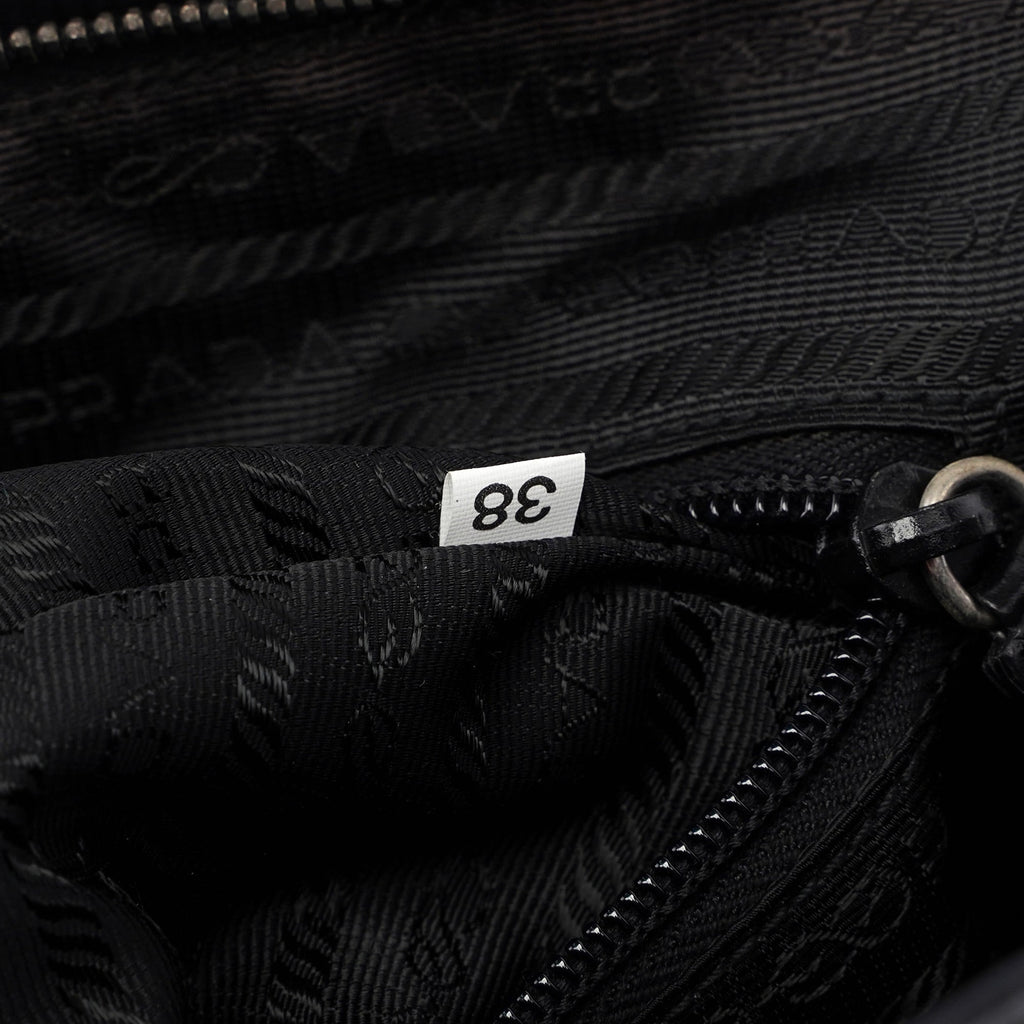 Black Vitello Chic Shoulder Bag