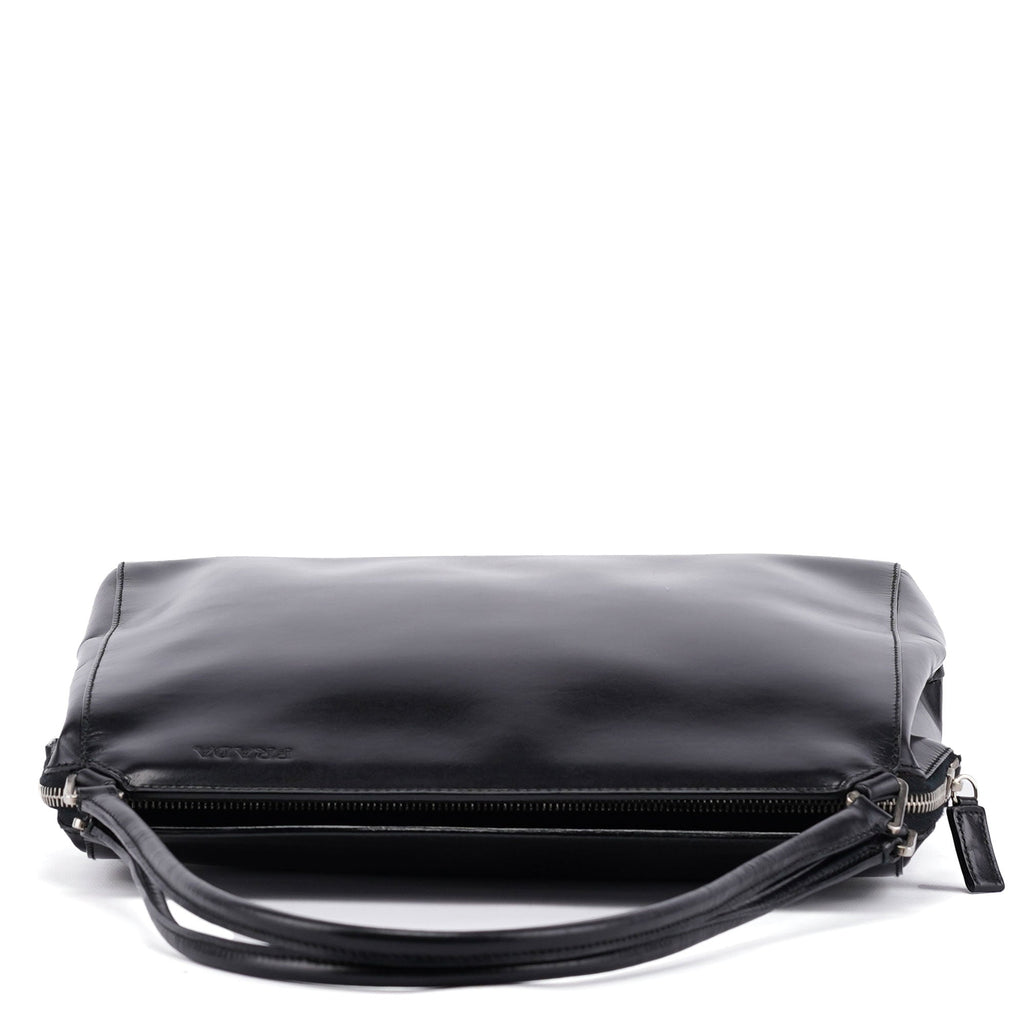 Black Vitello Chic Shoulder Bag