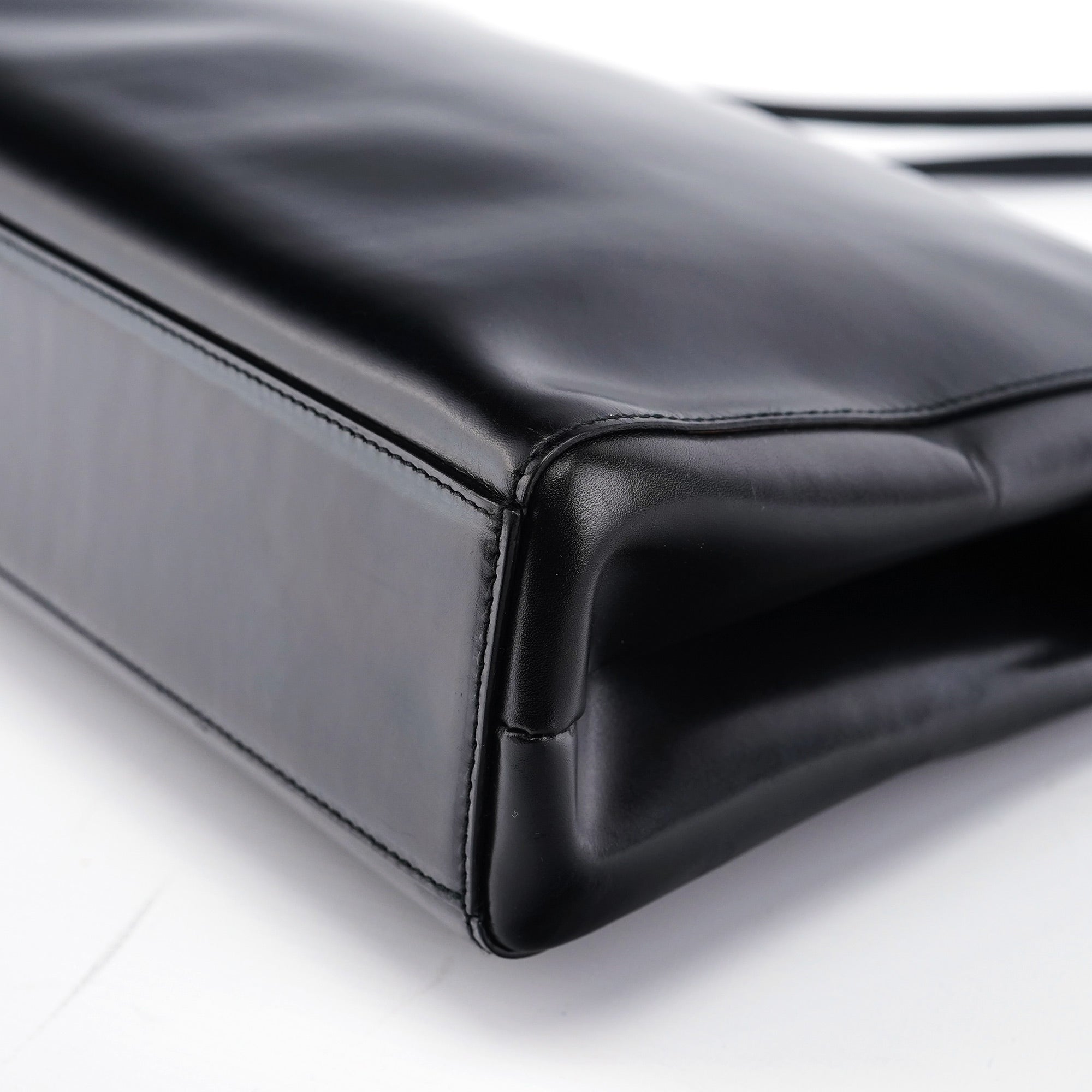 Black Vitello Chic Shoulder Bag