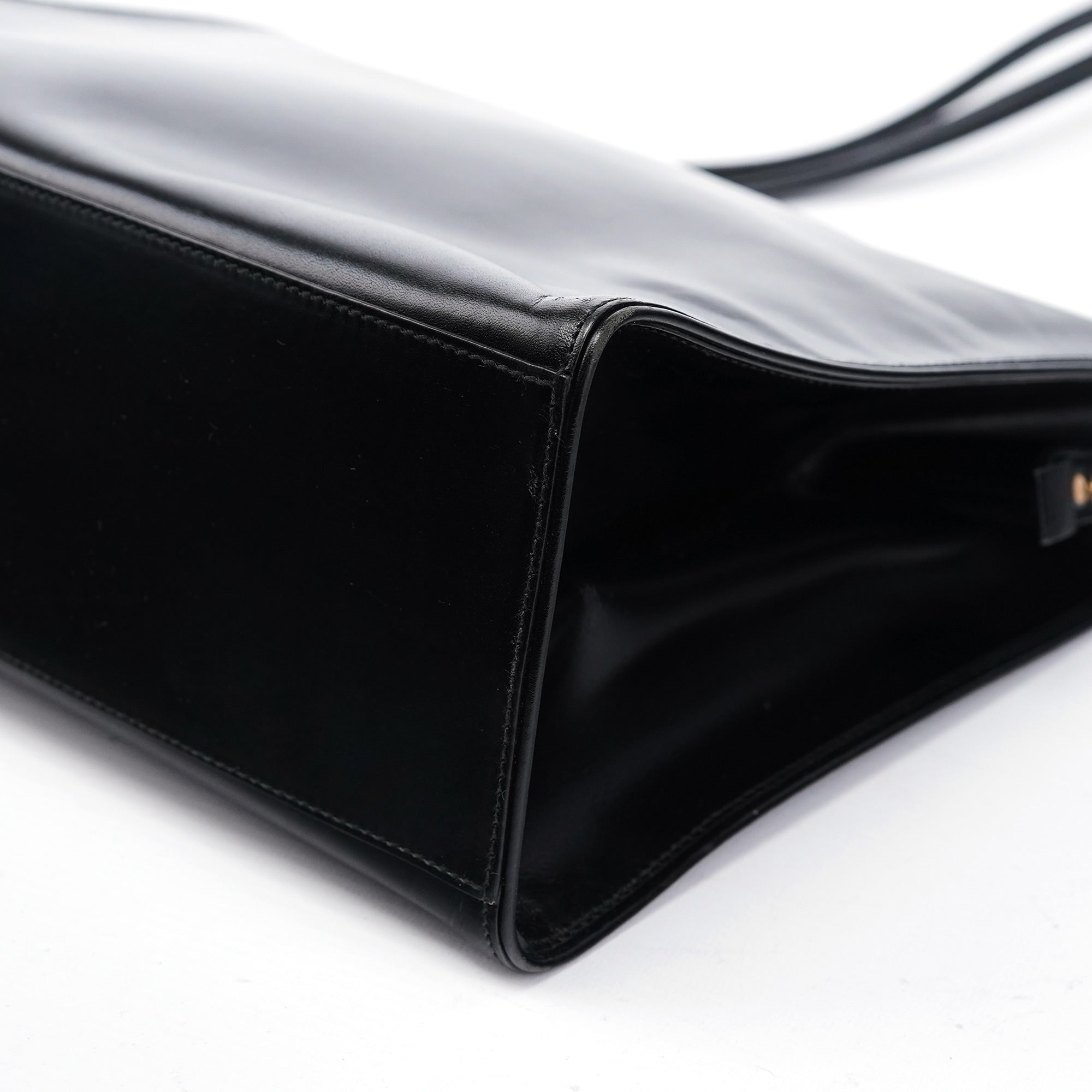 Black Vitello Chic Shoulder Bag