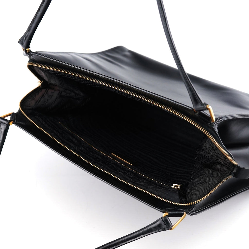 Black Vitello Chic Shoulder Bag