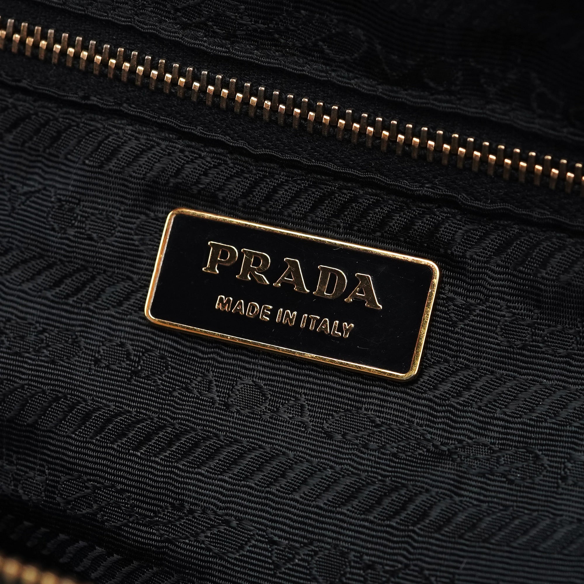 Black Vitello Chic Shoulder Bag