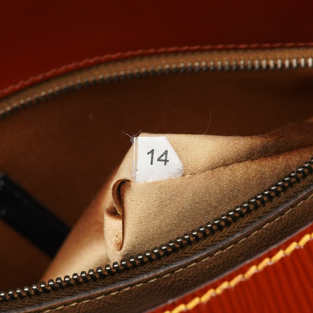 BN0526 Brown Vernice Old Shoulder Bag