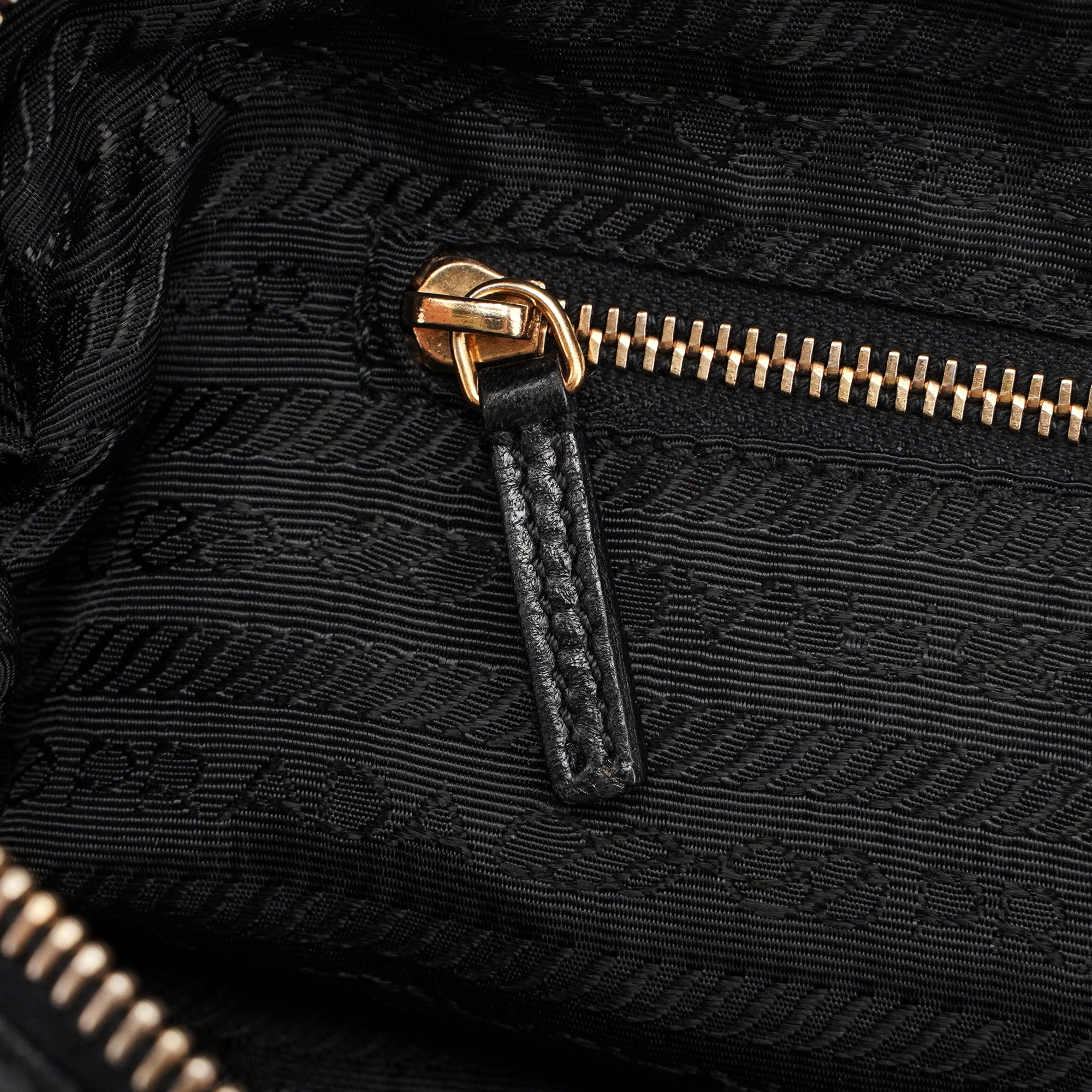BT0054 Black Nappa Box Shoulder Bag