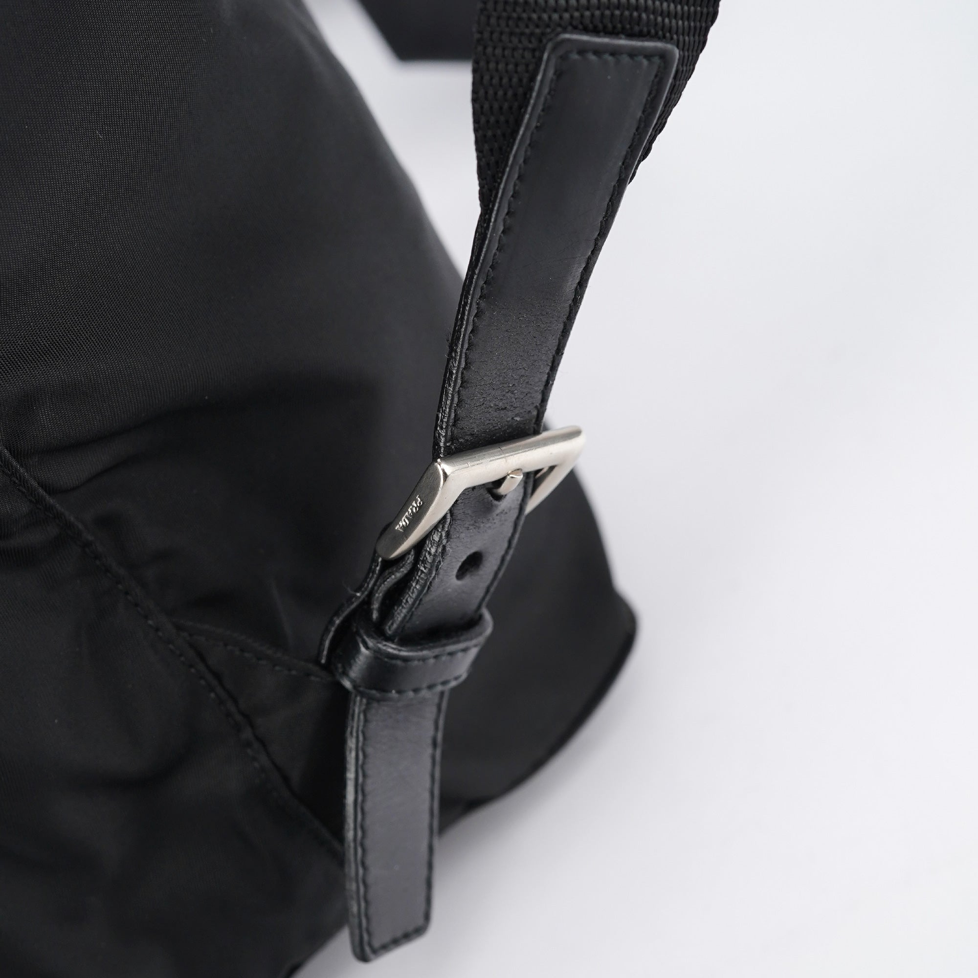 BZ2811 Black Tessuto Vela Backpack