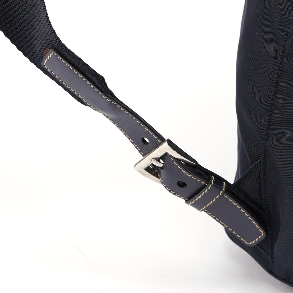 BZ2811 Navy Backpack