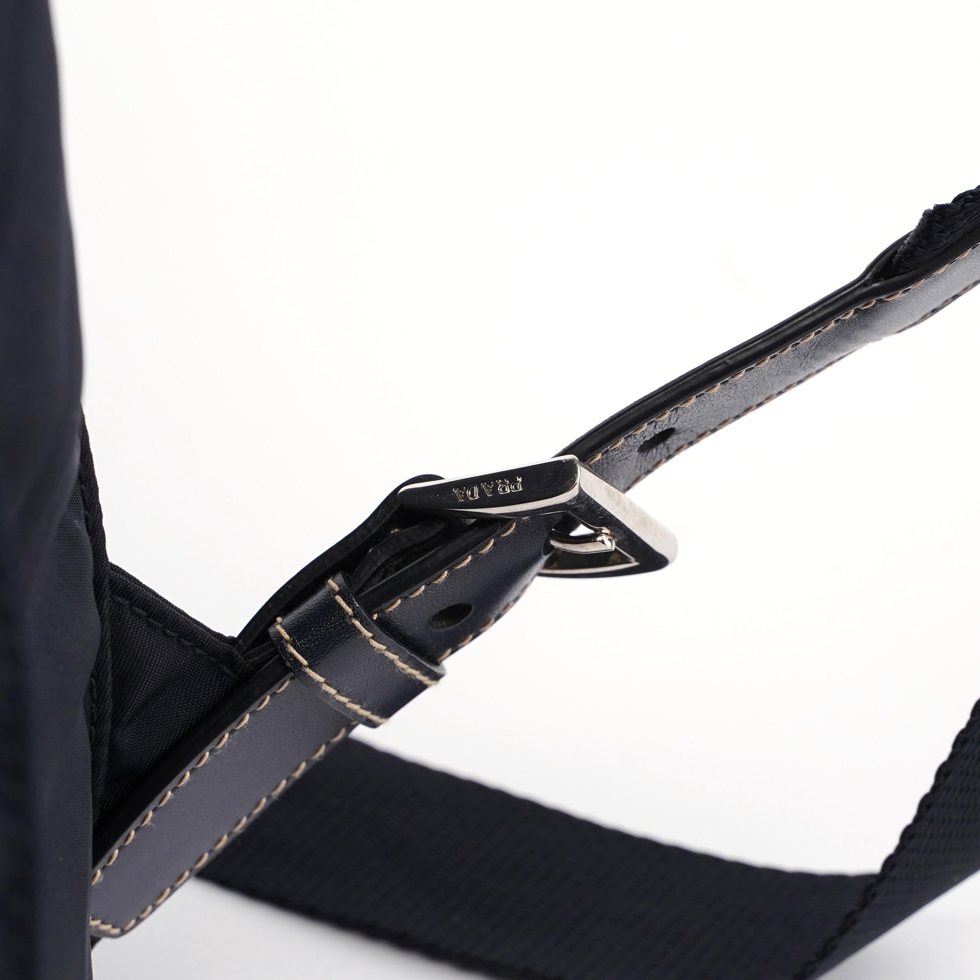 BZ2811 Navy Backpack