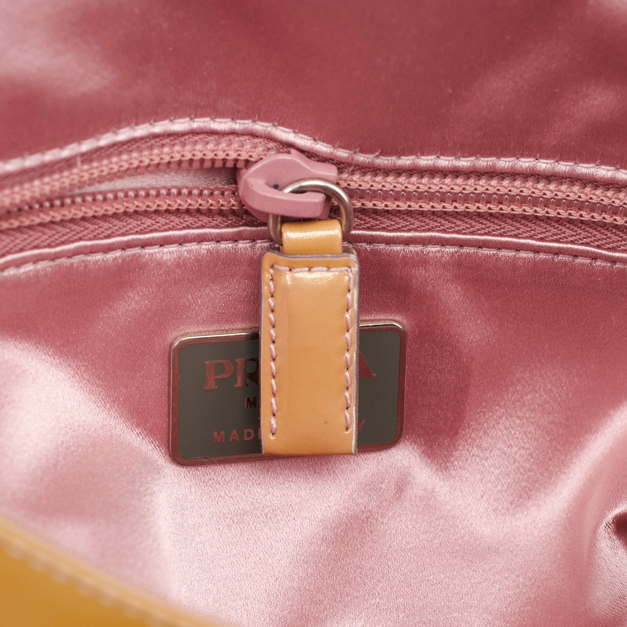 Fall 1999 Yellow Vernice Patent Leather Shoulder Bag