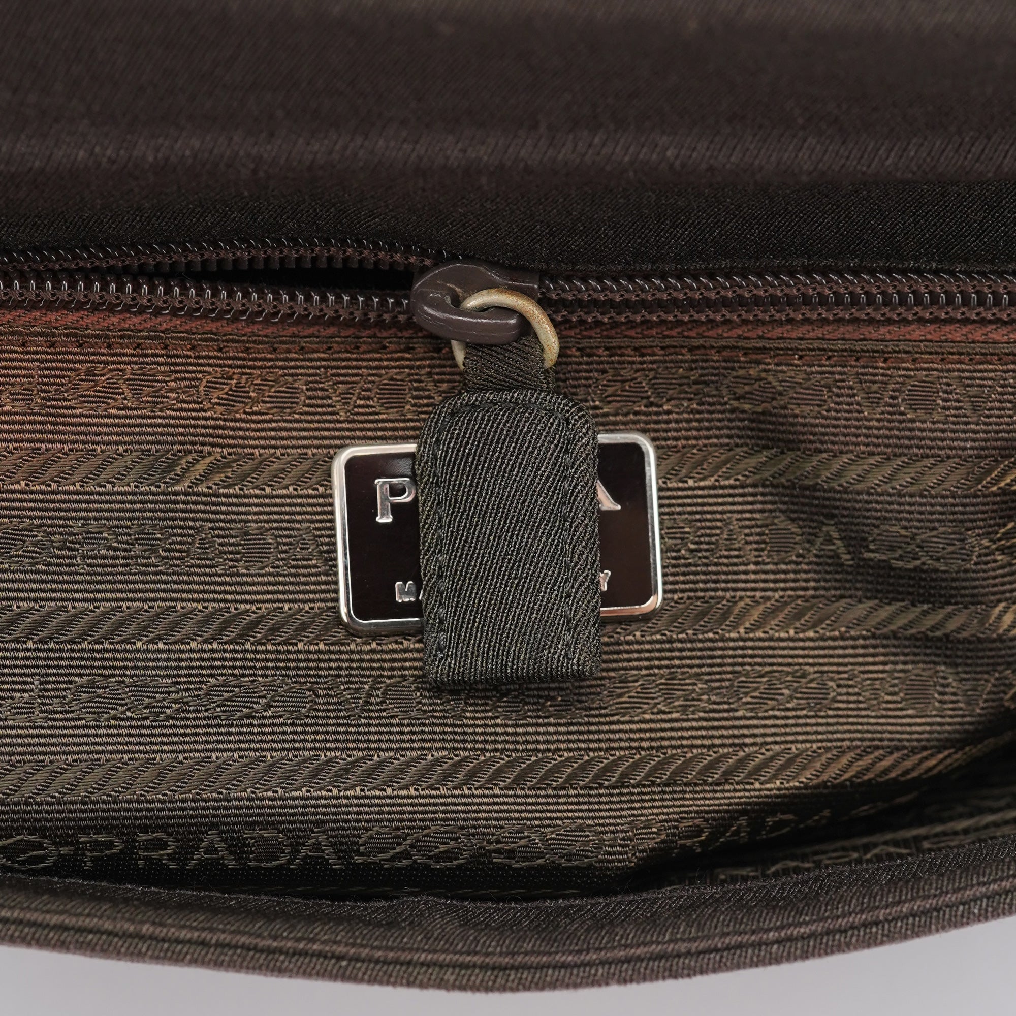 Military Green Tessuto Chain Shoulder Bag