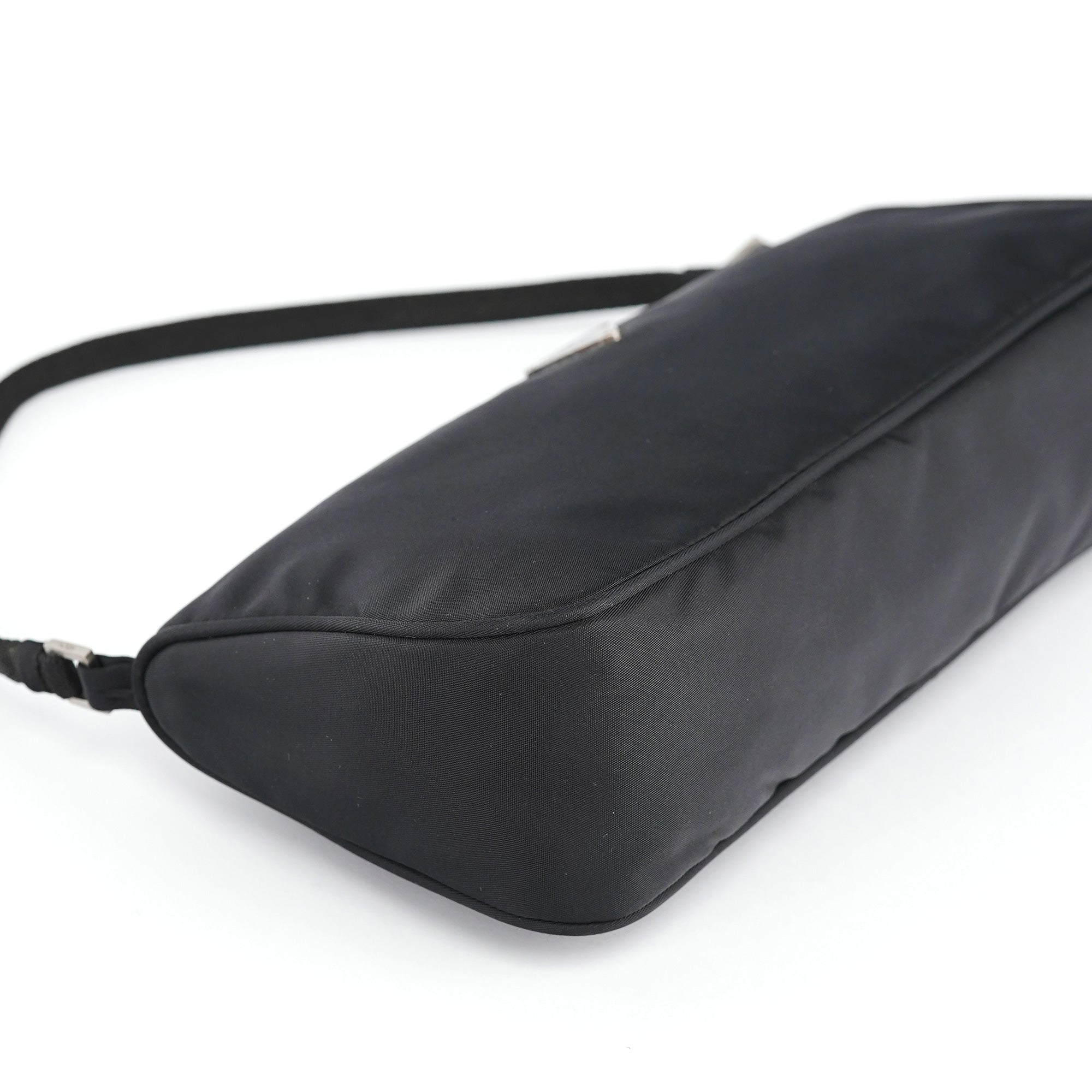 MV519 Black Tessuto Mini Hobo Bag