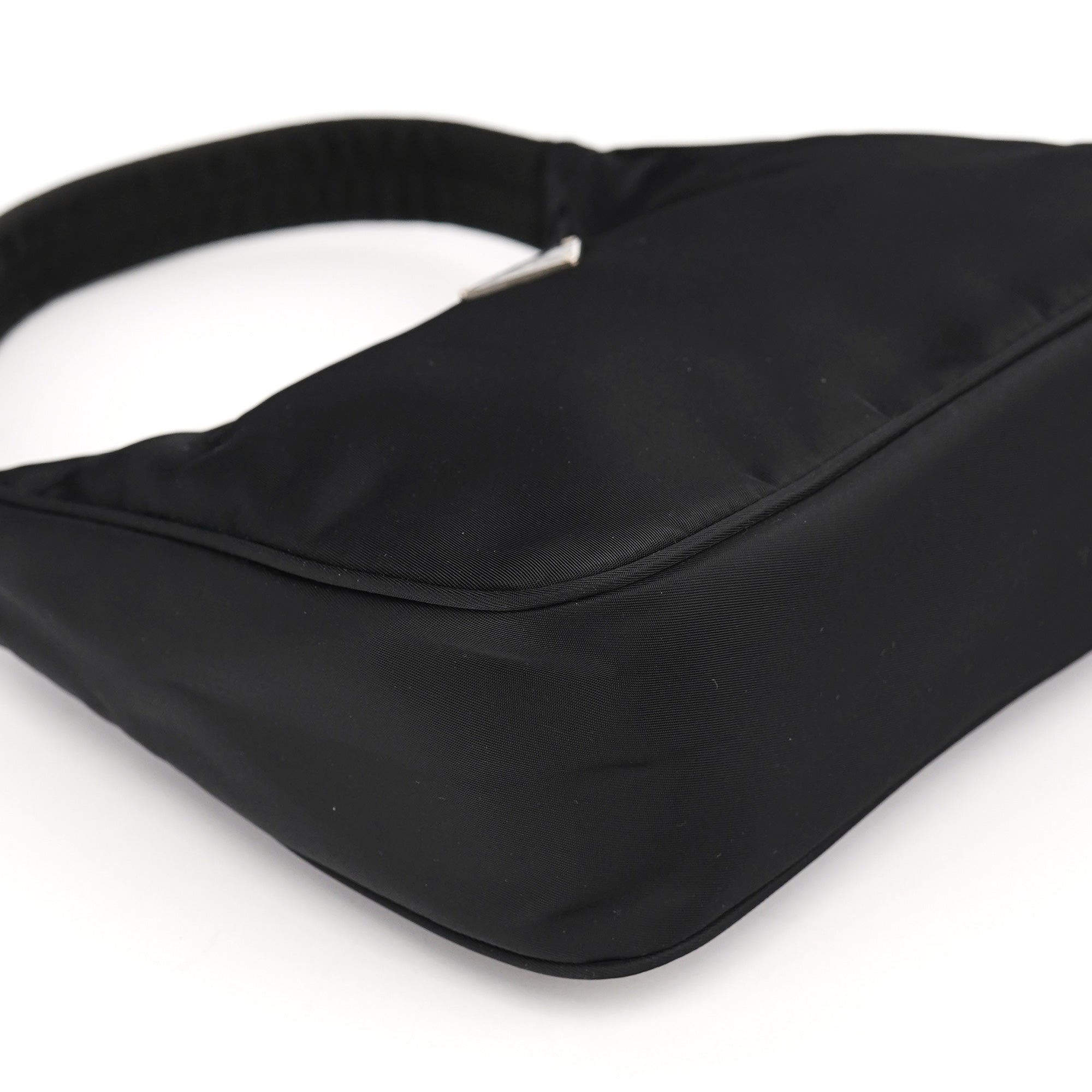 MV519 Black Tessuto Mini Hobo Bag