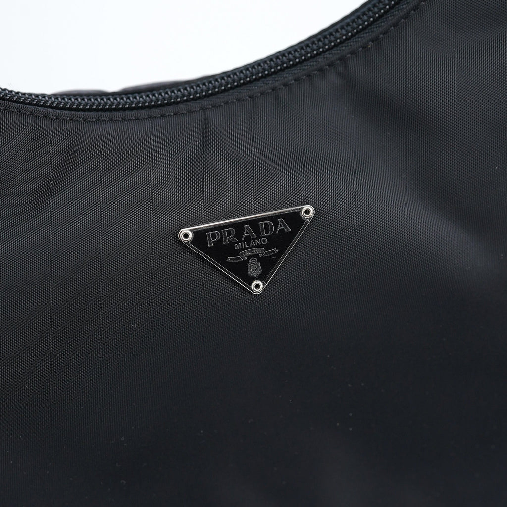 MV519 Black Tessuto Mini Hobo Bag