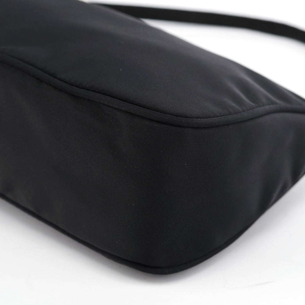 MV633 Black Tessuto Mini Hobo Bag