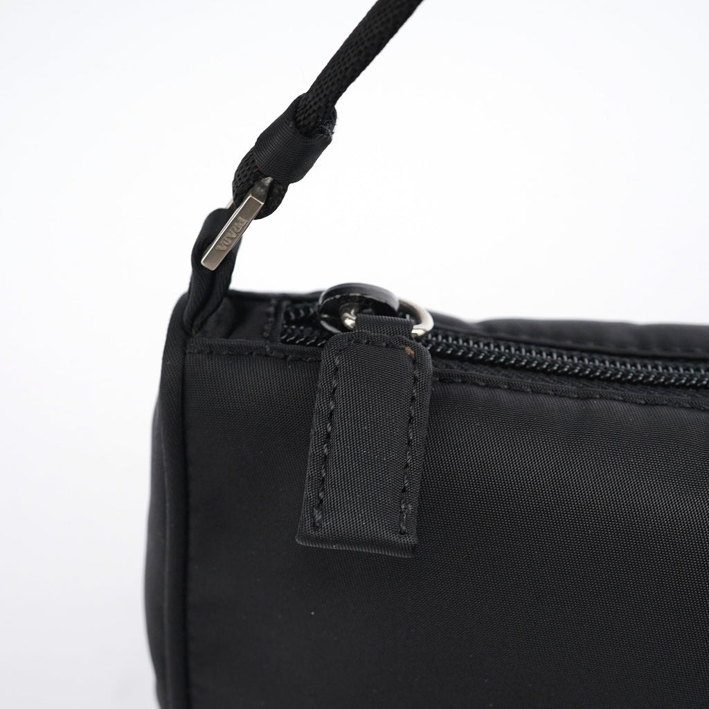MV633 Black Tessuto Mini Hobo Bag