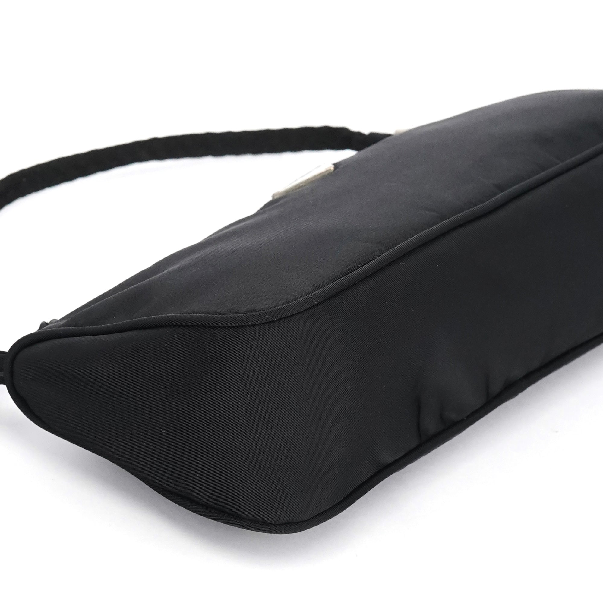 MV633 Black Tessuto Mini Hobo Bag