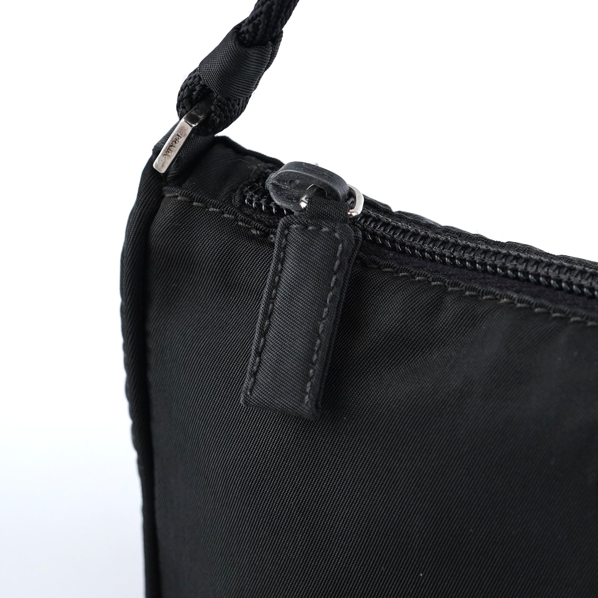 MV633 Black Tessuto Mini Hobo Bag