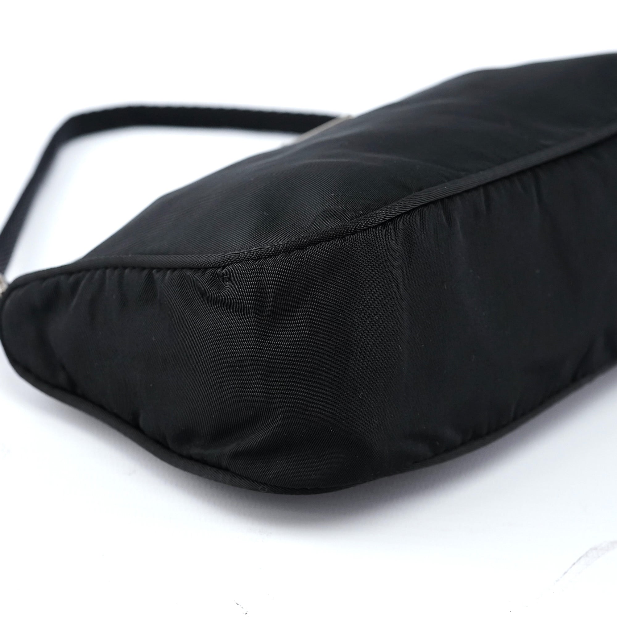 MV633 Black Tessuto Mini Hobo Bag