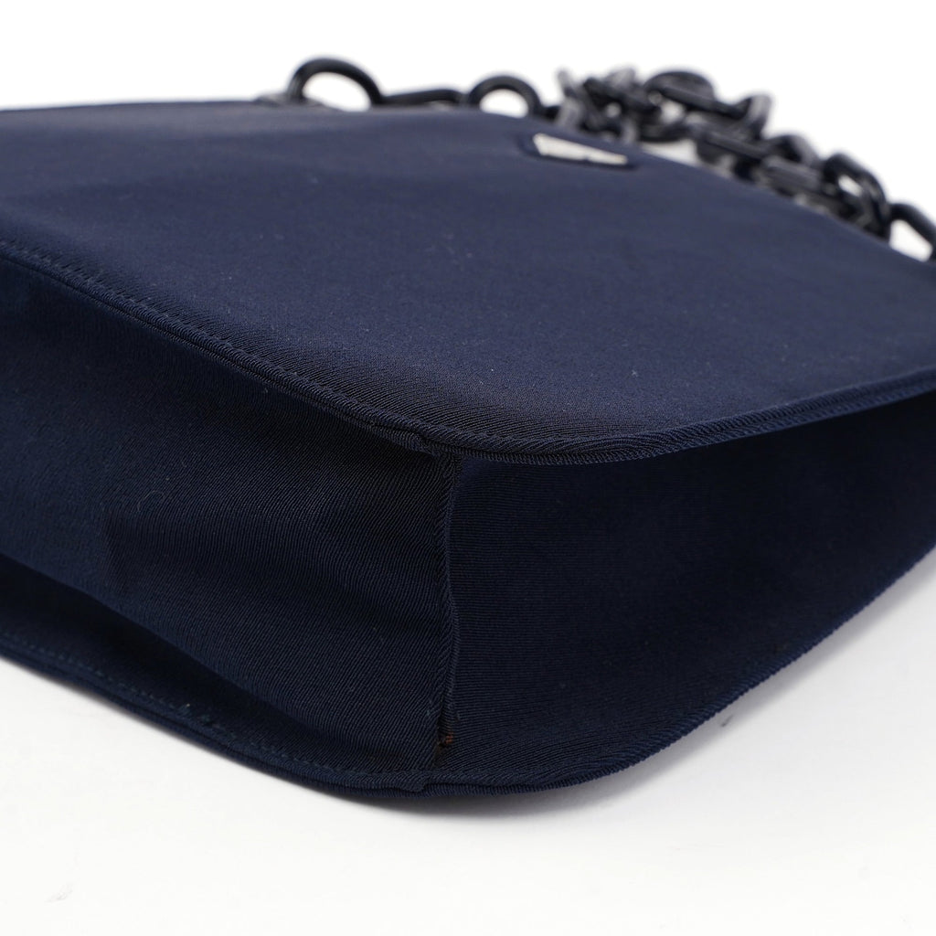 Navy Mesh Plastic Chain Shoulder Bag