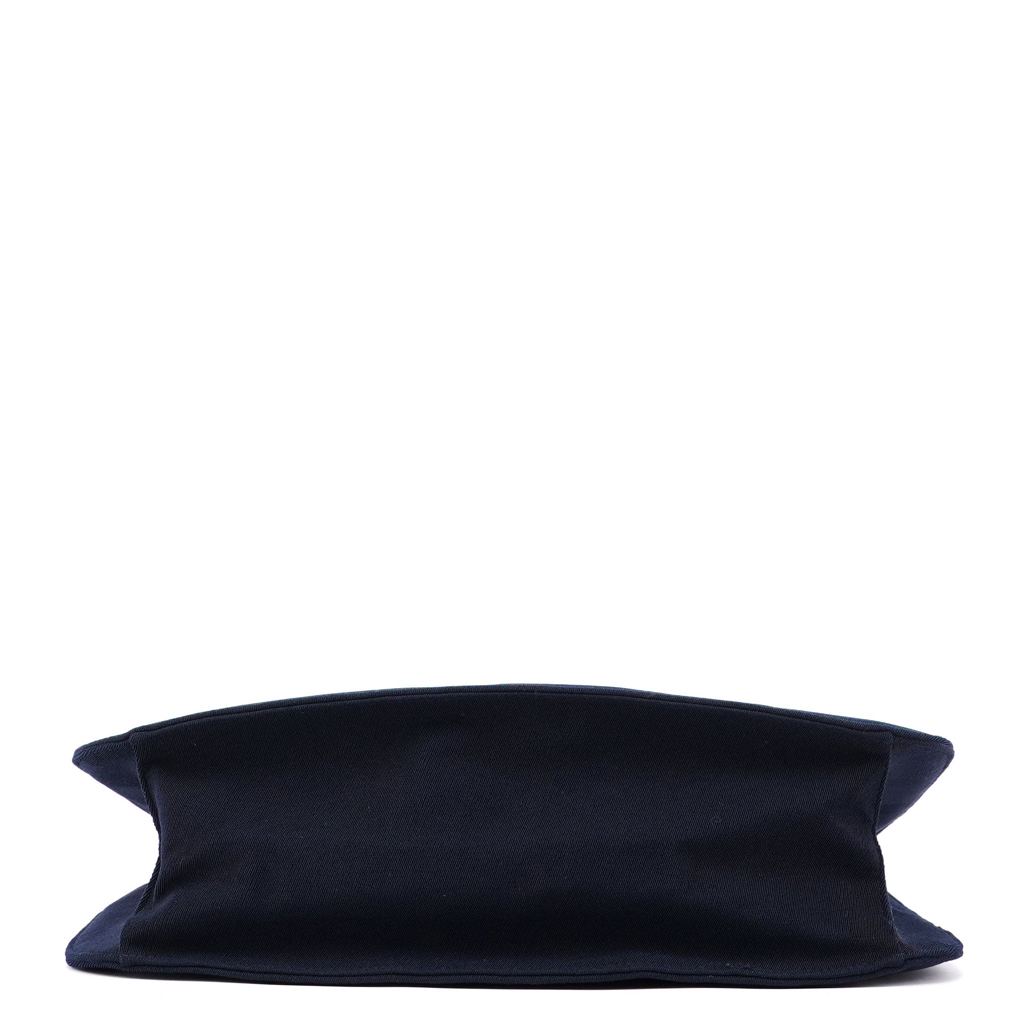 Navy Mesh Plastic Chain Shoulder Bag