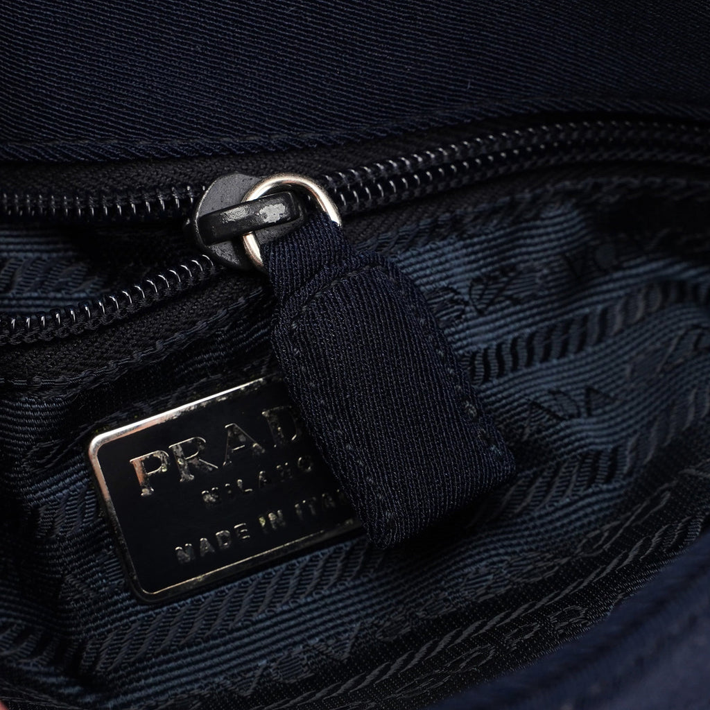 Navy Mesh Plastic Chain Shoulder Bag