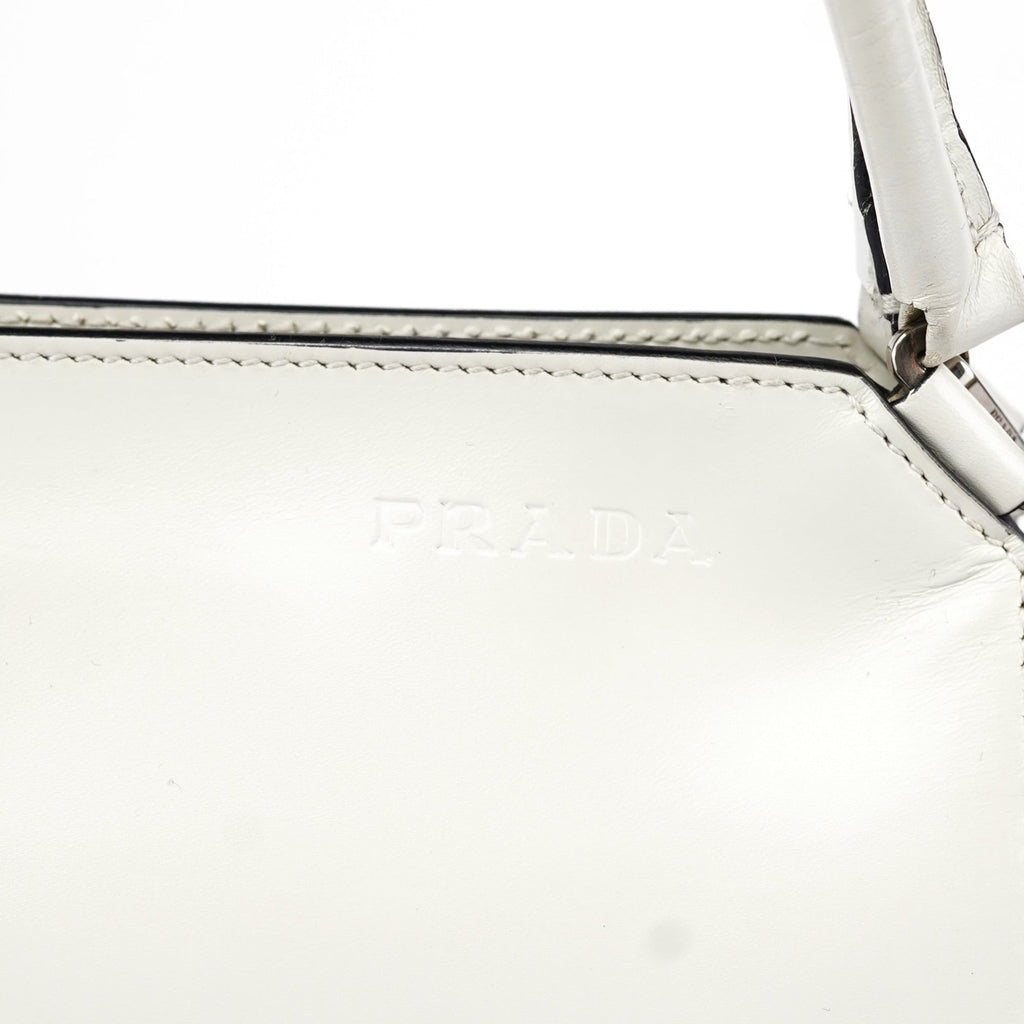 Off White Vitello Chic Shoulder Bag