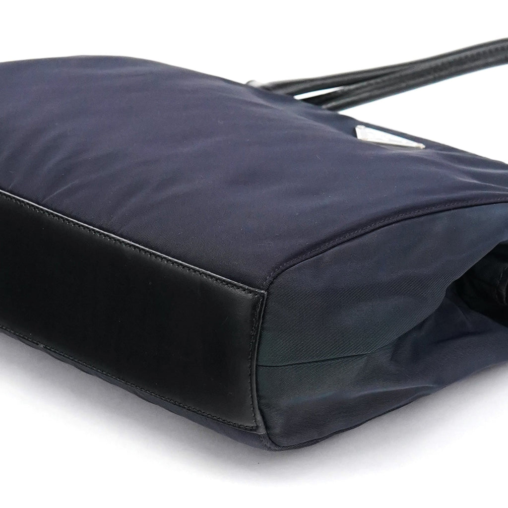 Purple Nylon Tessuto Chic Shoulder Bag