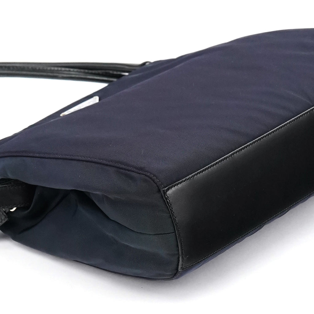 Purple Nylon Tessuto Chic Shoulder Bag