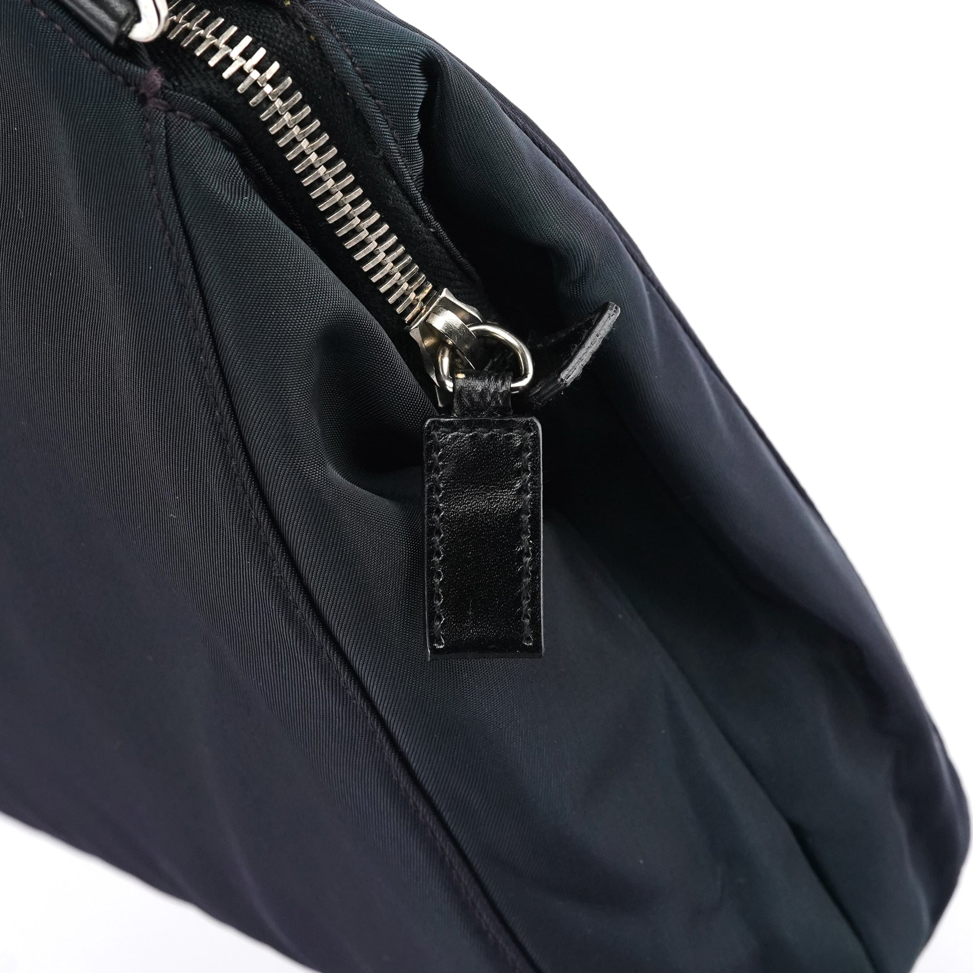 Purple Nylon Tessuto Chic Shoulder Bag