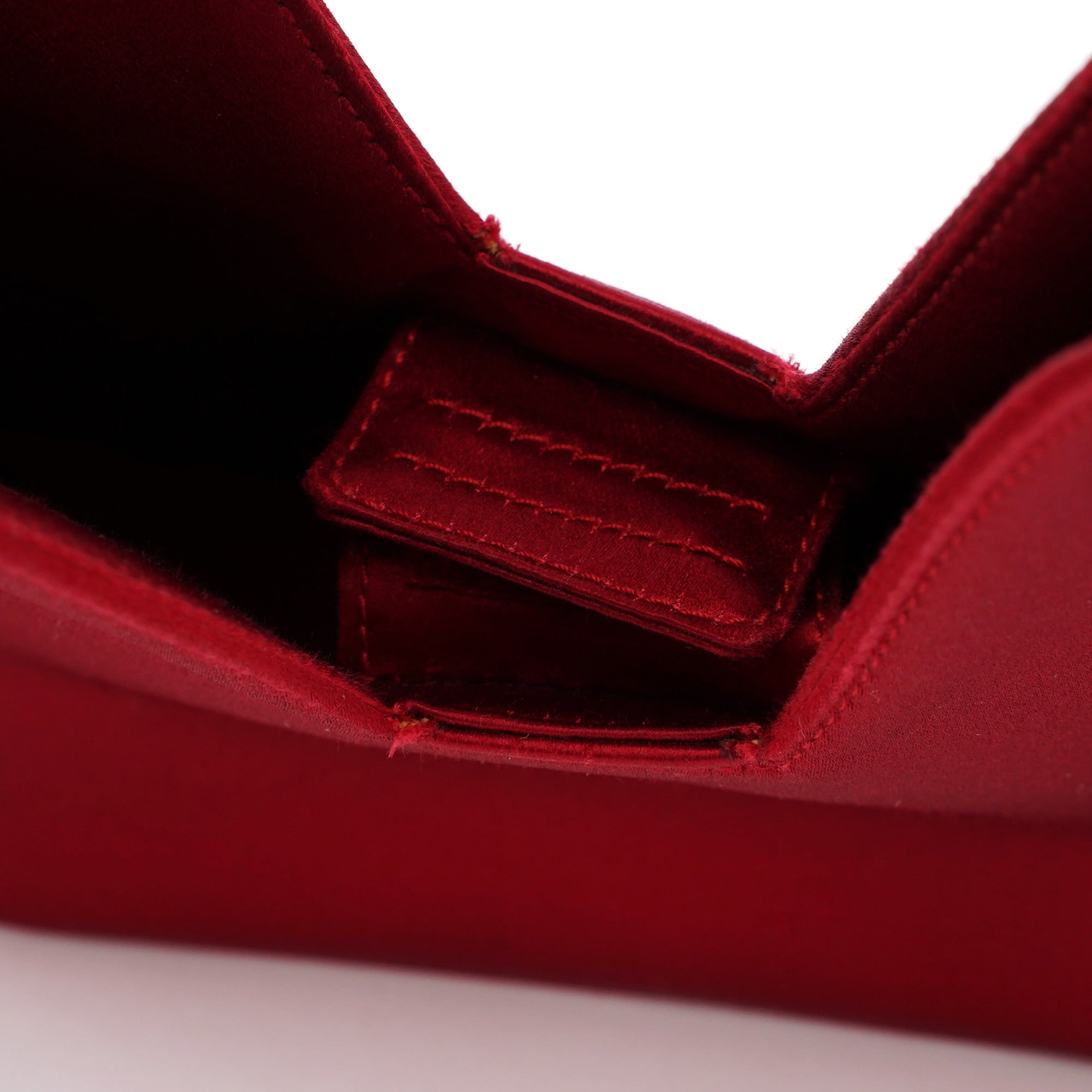 Red Raso Asim Shoulder Bag