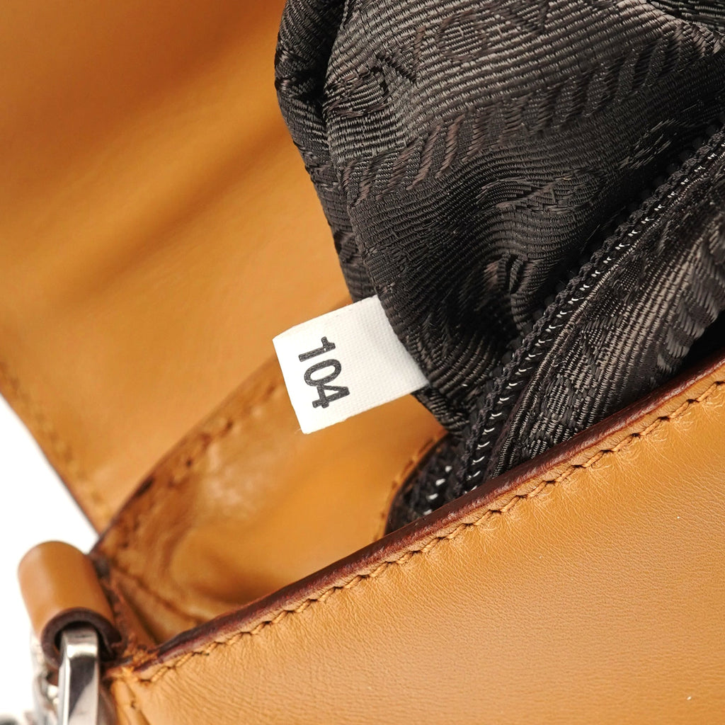 Spring 2000 Beige Calfskin Hobo Shoulder Bag