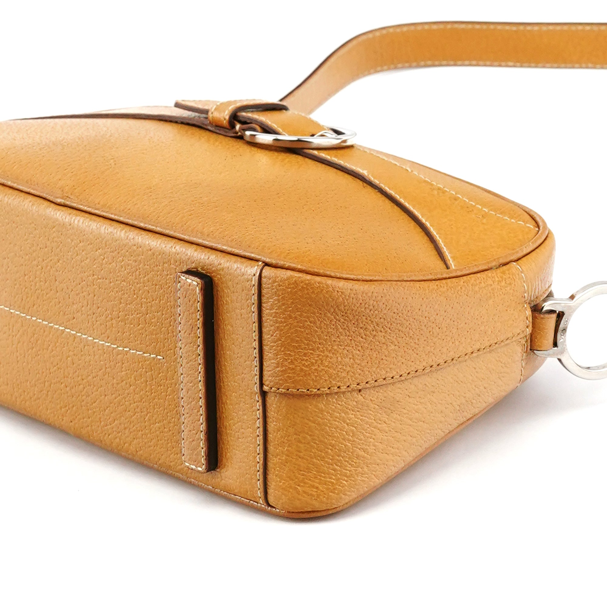 Spring 2000 Beige Leather Shoulder Bag