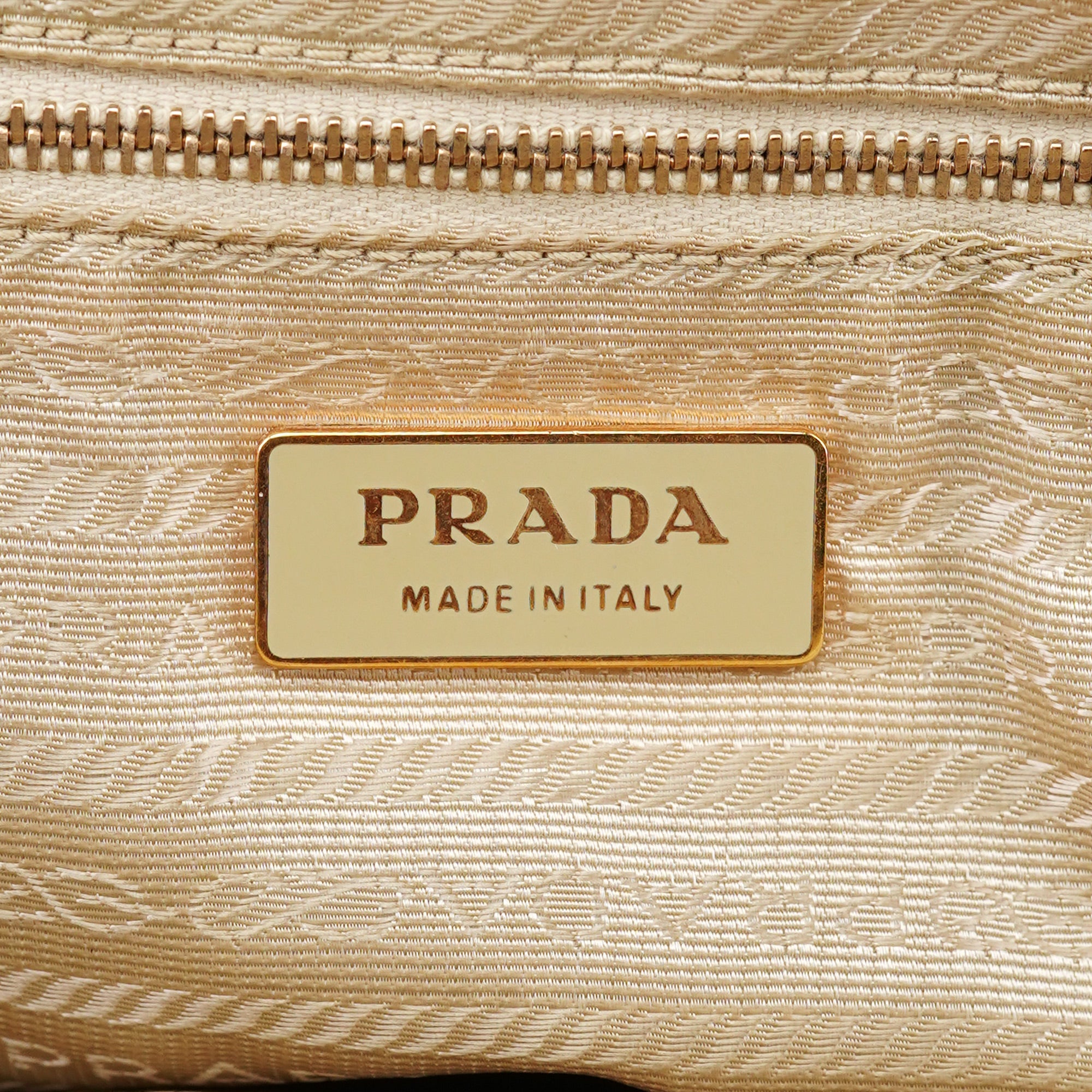 Yellow Vitello Chic Shoulder Bag