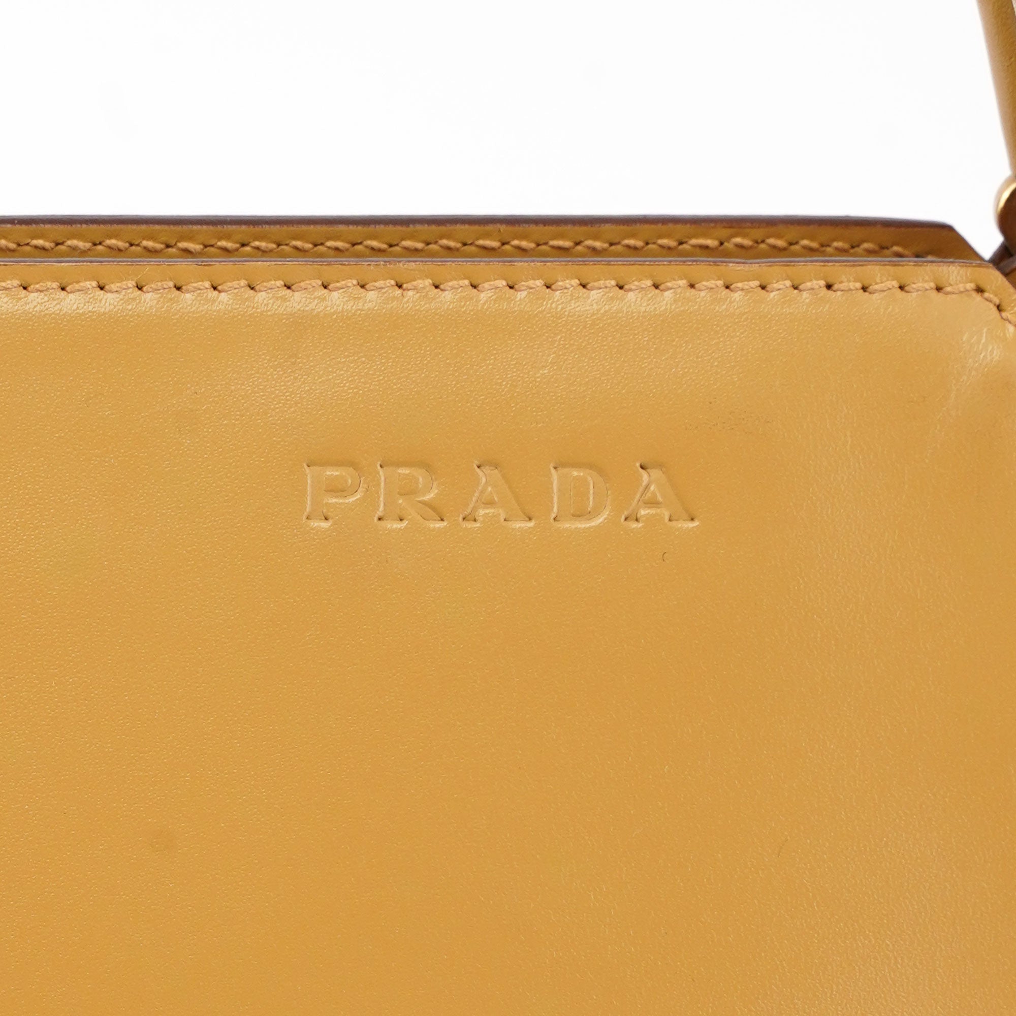 Yellow Vitello Chic Shoulder Bag