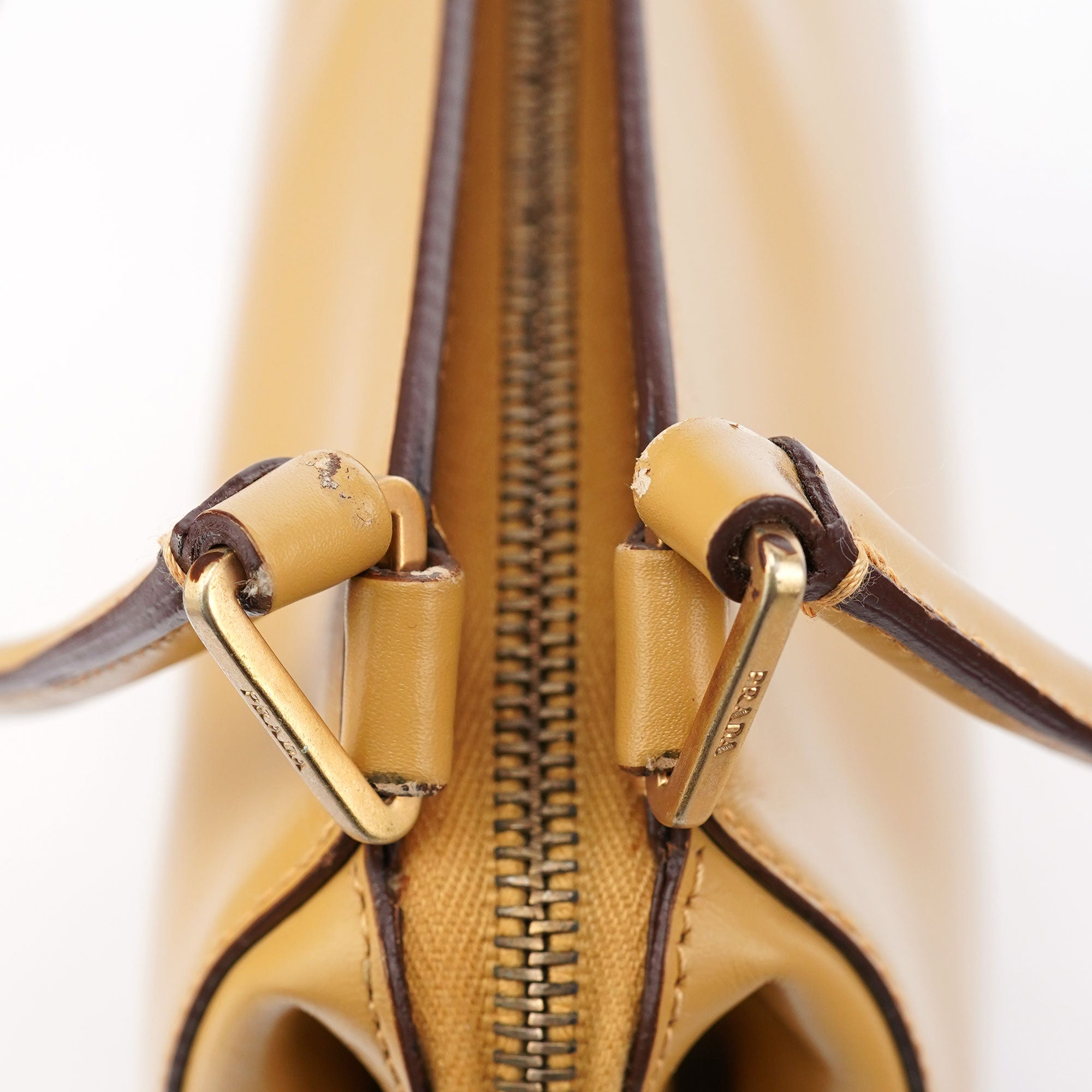 Yellow Vitello Chic Shoulder Bag