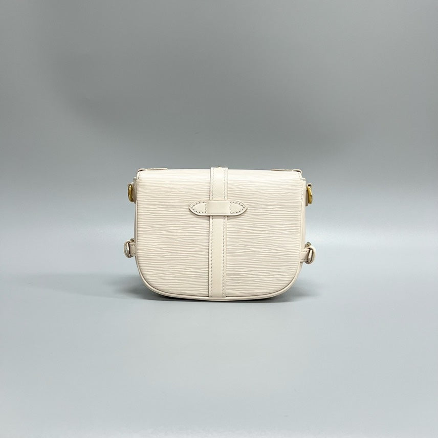 LV Saumur BB Chip Bag 20×16×7.5cm XJ15002