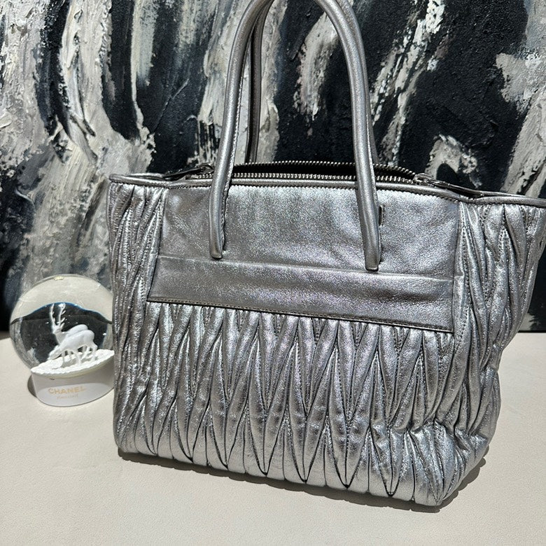 Miumiu silver tote 12331