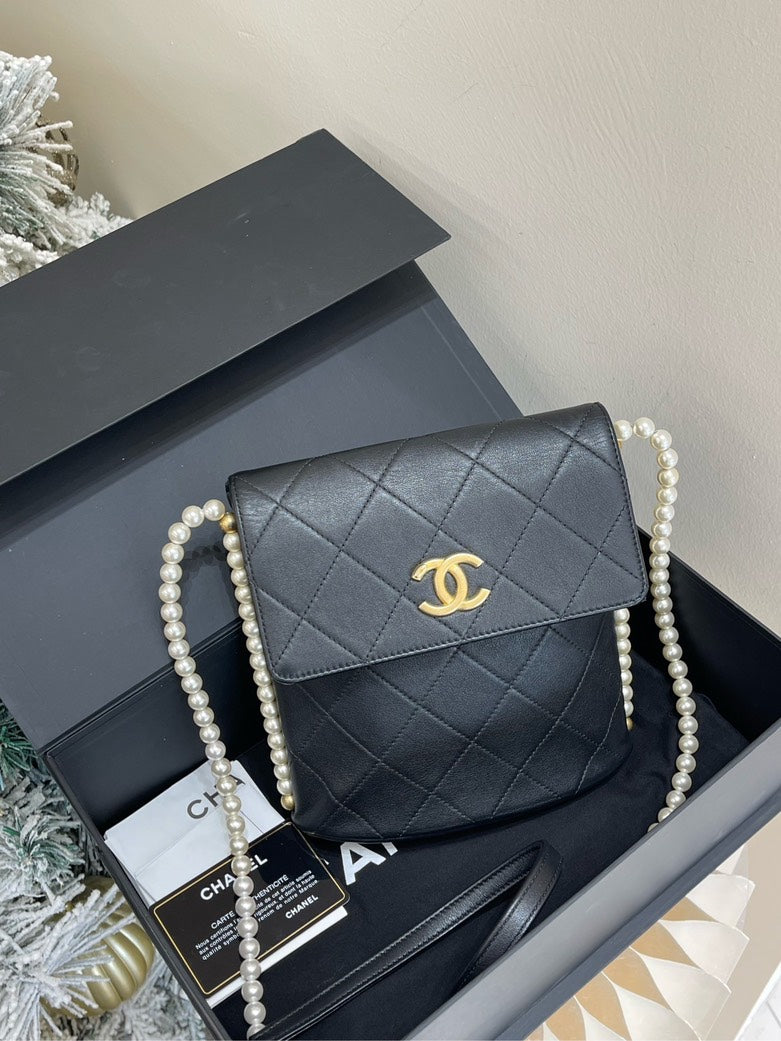 Chanel flap bag pear 19s