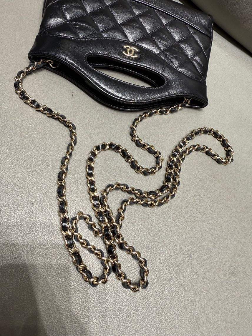Chanel 31bag nano Black GA282G3G  20.5*17*3.5cm