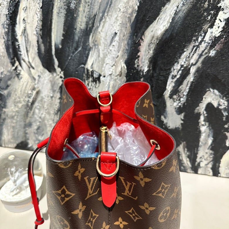 Lv monogram bucket 12559
