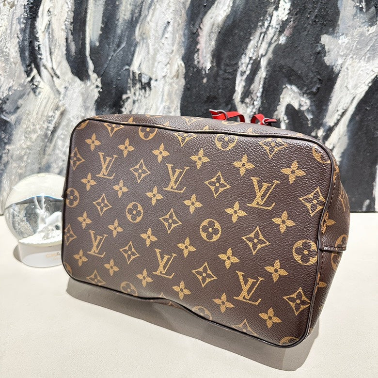 Lv monogram bucket 12559