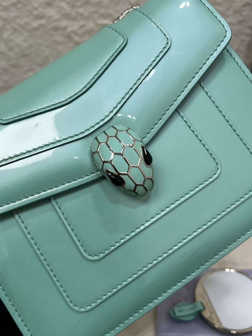 Bvlgari Serpenti Bag 20x15x3cm