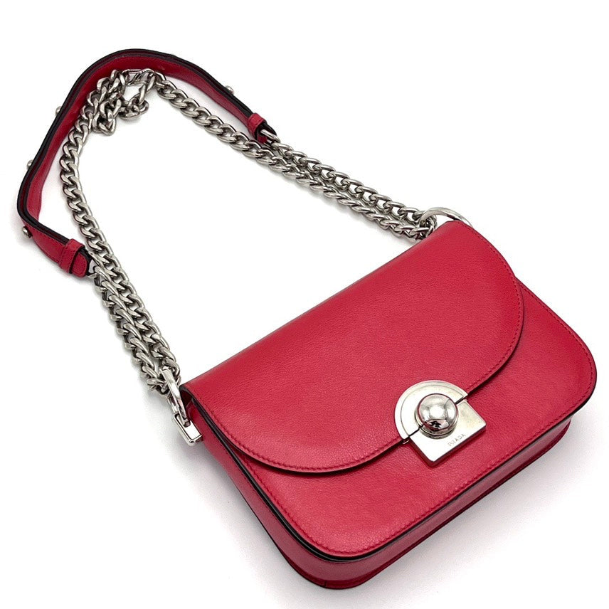 PRADA Bag 22*16*5cm 3032601304995