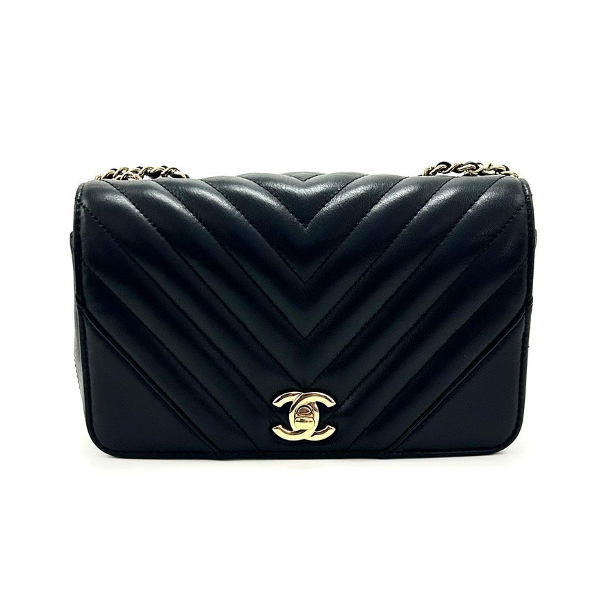 CHANEL Bag Black 2019year 20.5*12.5*6cm 3072601315014