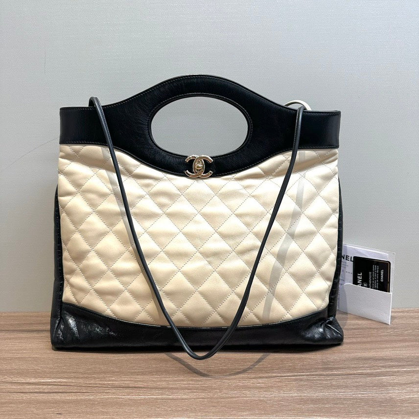 CHANEL 31bag 38*33*7cm 3052510192105