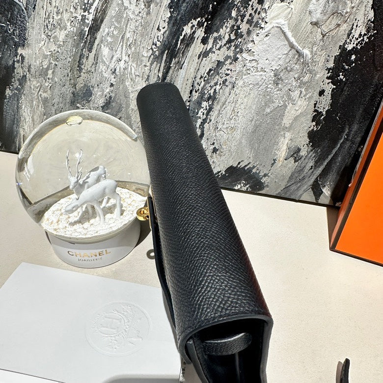 Hermes to go black and gold2024 12720