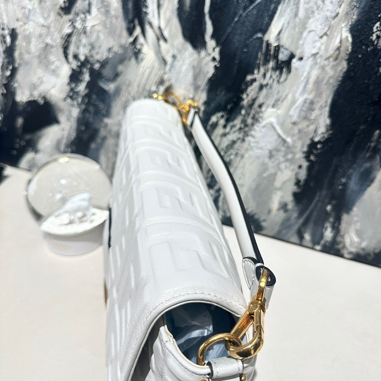 Fendi baguette white 2020 12759